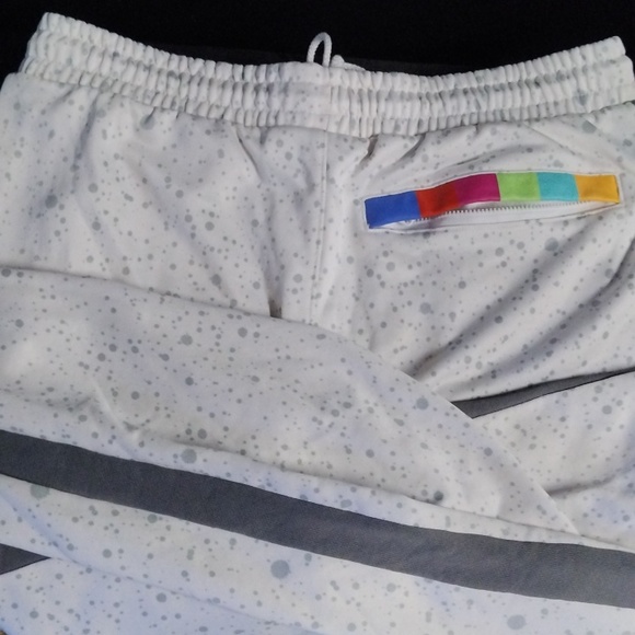 Puma joggers like No stains ,rips   size large - Picture 2 of 5